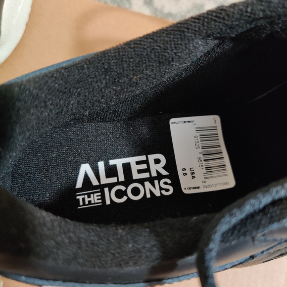 REEBOK NWT Classic The Alter Icons Black & White UK London Flag Platform Shoes - Picture 8 of 11